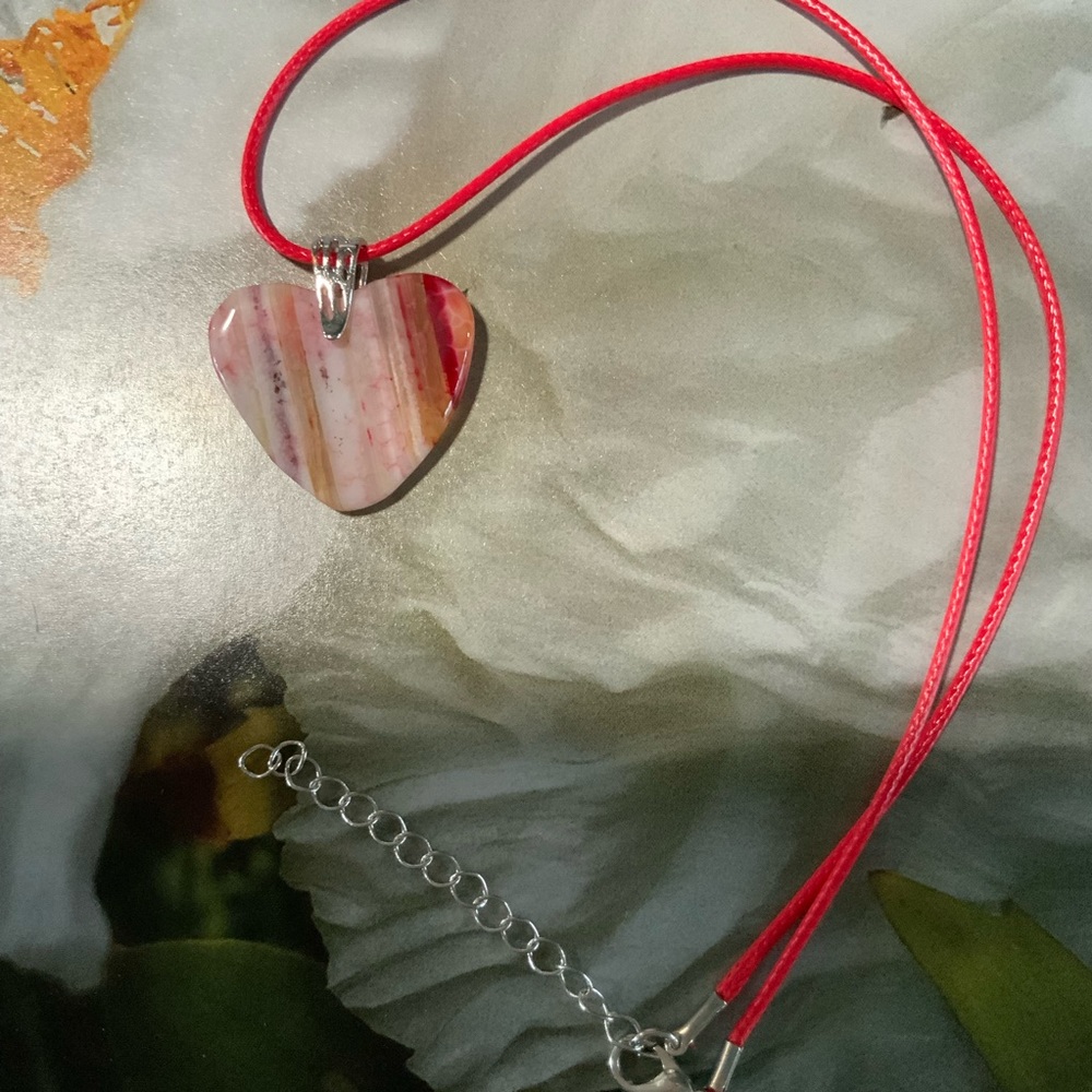 Handcrafted Red White Dragon Veins Agate Heart Necklace On Waxed Cotton Cord